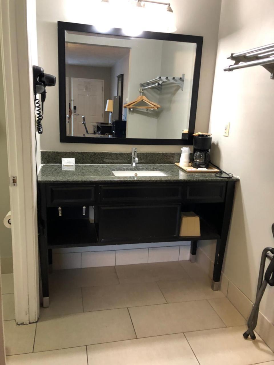 Deerfield Inn And Suites - Fairview Luaran gambar