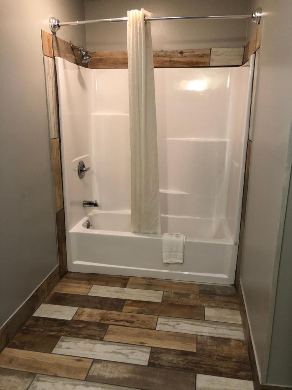 Deerfield Inn And Suites - Fairview Luaran gambar