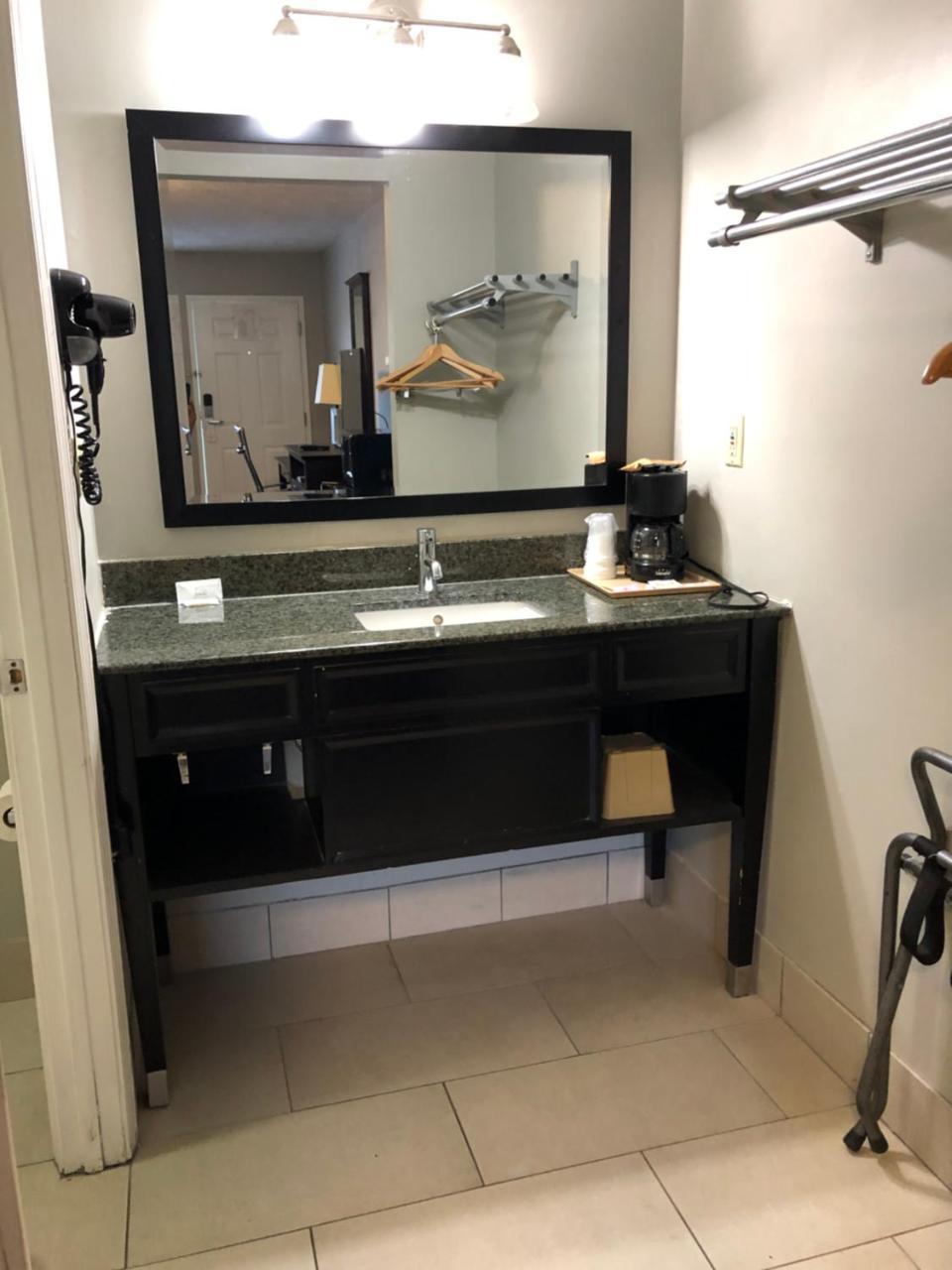 Deerfield Inn And Suites - Fairview Luaran gambar