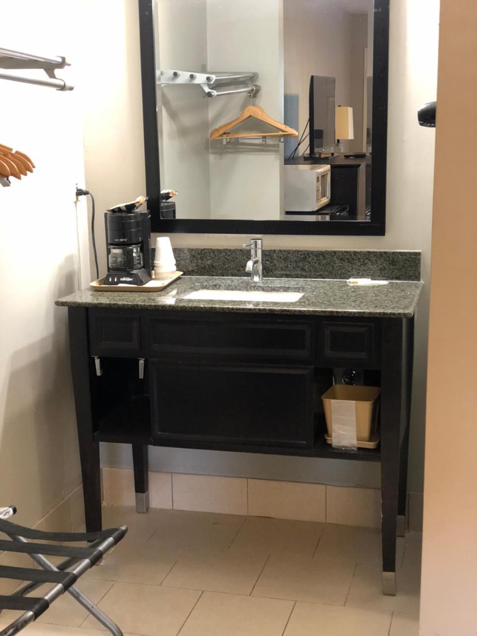 Deerfield Inn And Suites - Fairview Luaran gambar